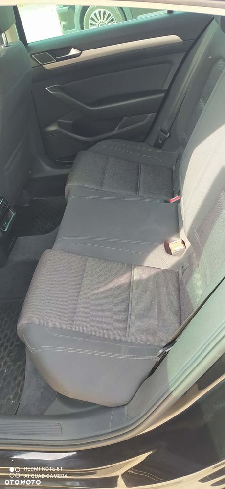 Volkswagen Passat - 21
