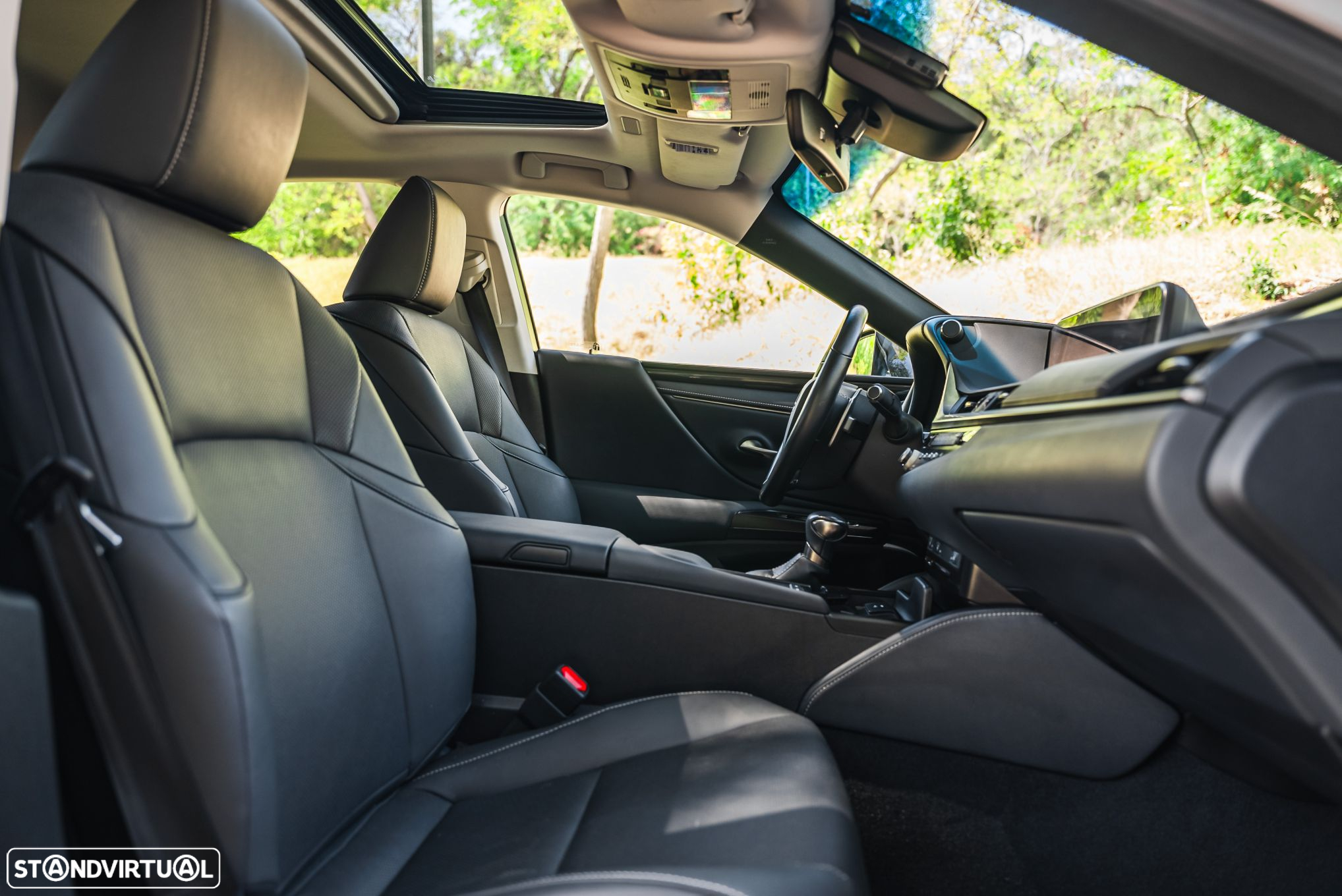 Lexus es-300h Special Edition - 6