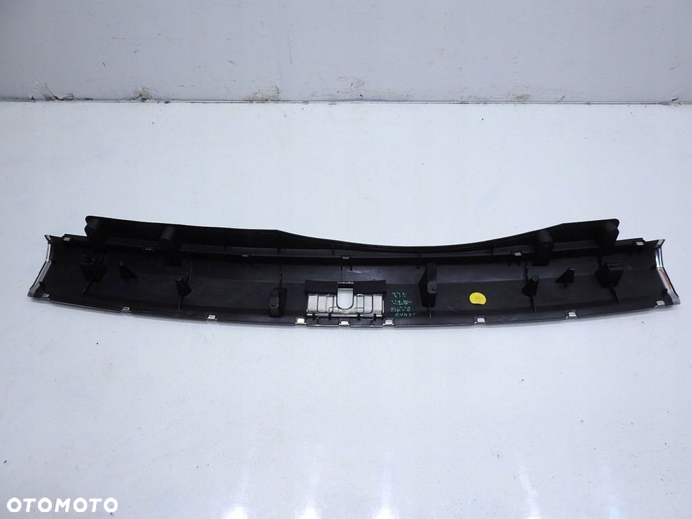 OSŁONA PASA TYŁ AUDI A6 C6 AVANT - 10