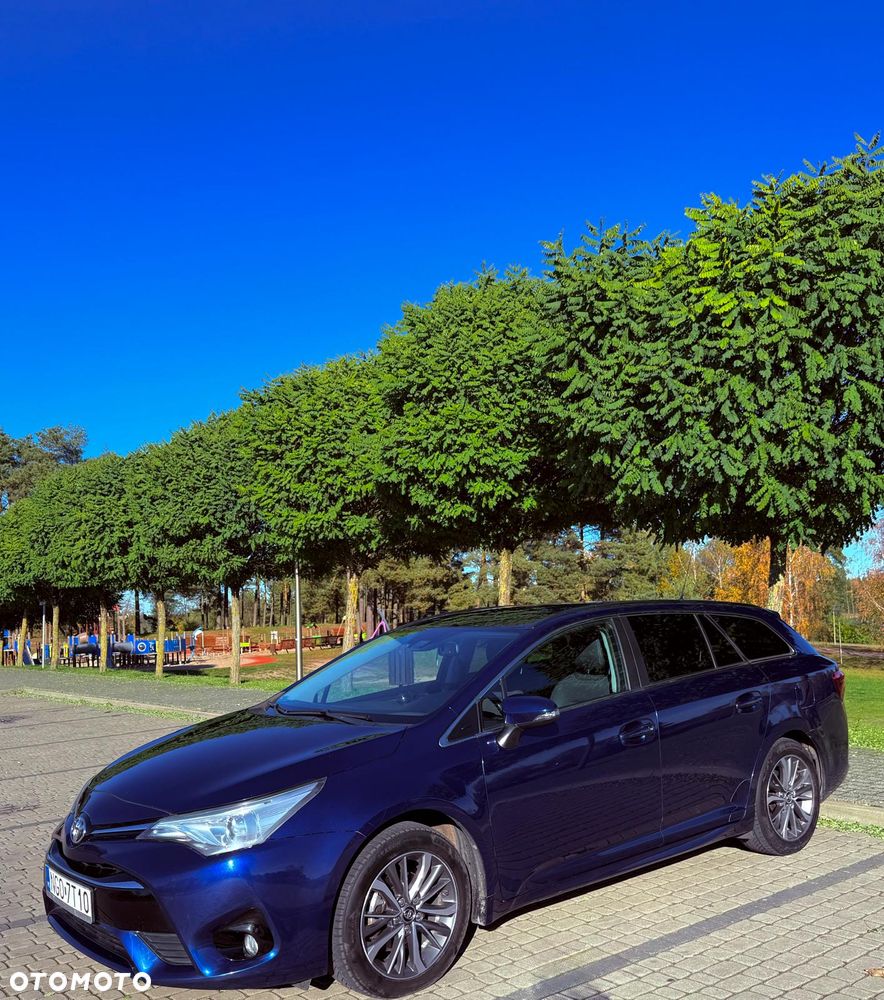 Toyota Avensis 1.6 D-4D Active - 3