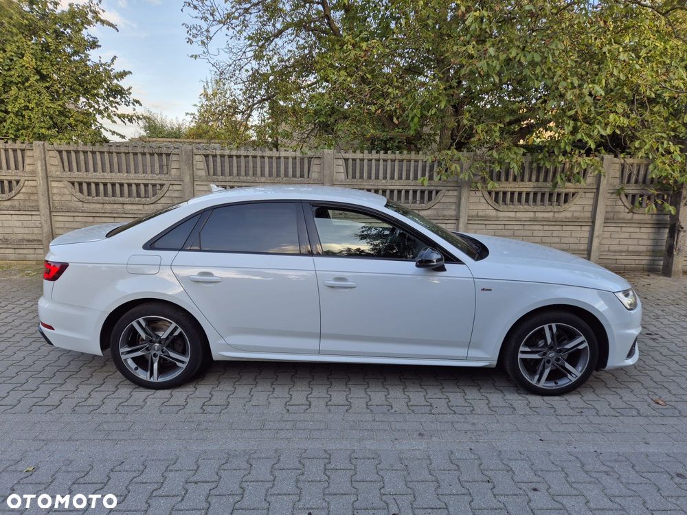 Audi A4 - 4