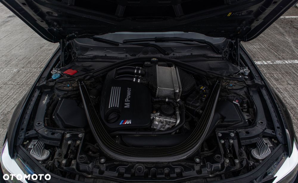 BMW M4 DKG Competition - 15