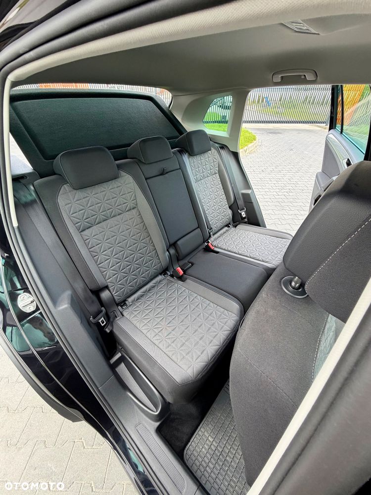Volkswagen Tiguan - 17