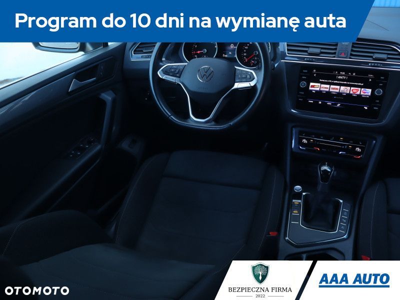 Volkswagen Tiguan - 9