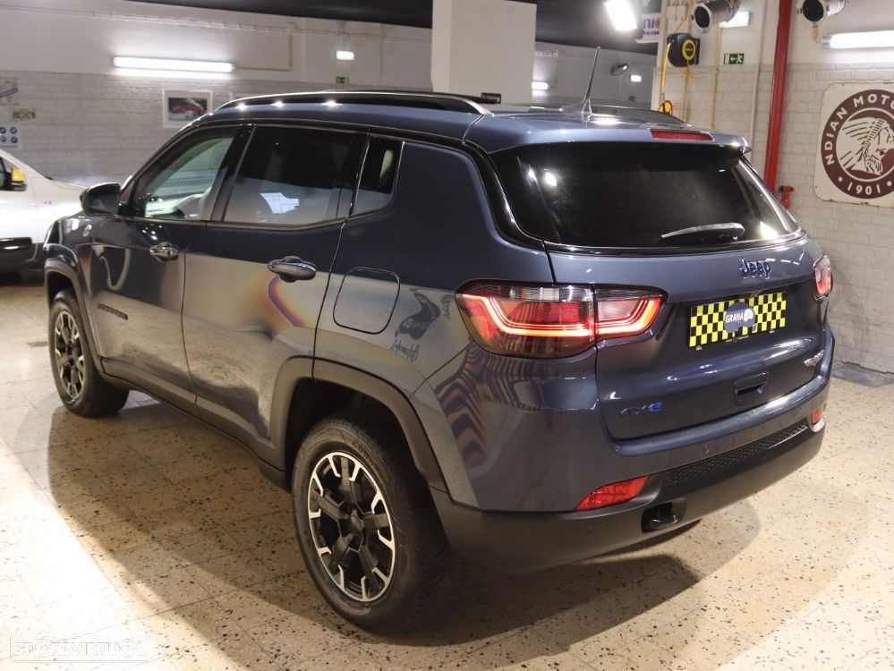 Jeep Compass 1.3 TG Trailhawk - 34