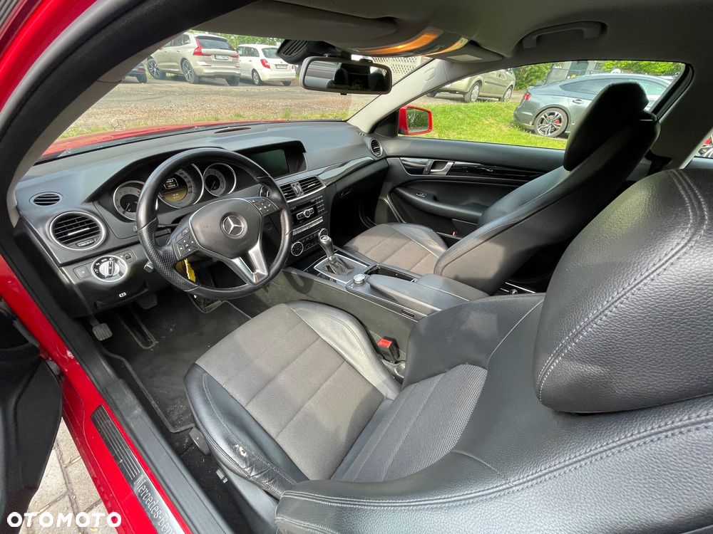 Mercedes-Benz Klasa C 180 BlueEFFICIENCY - 16