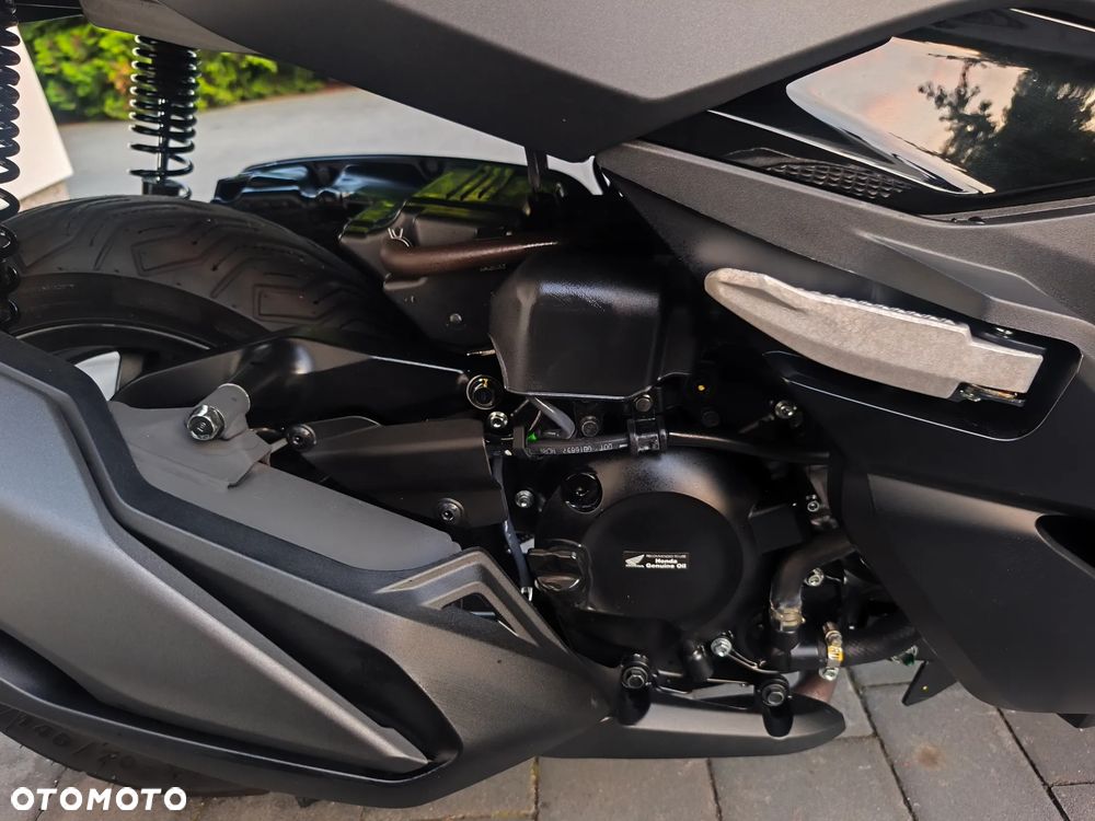 Honda NSS - 18