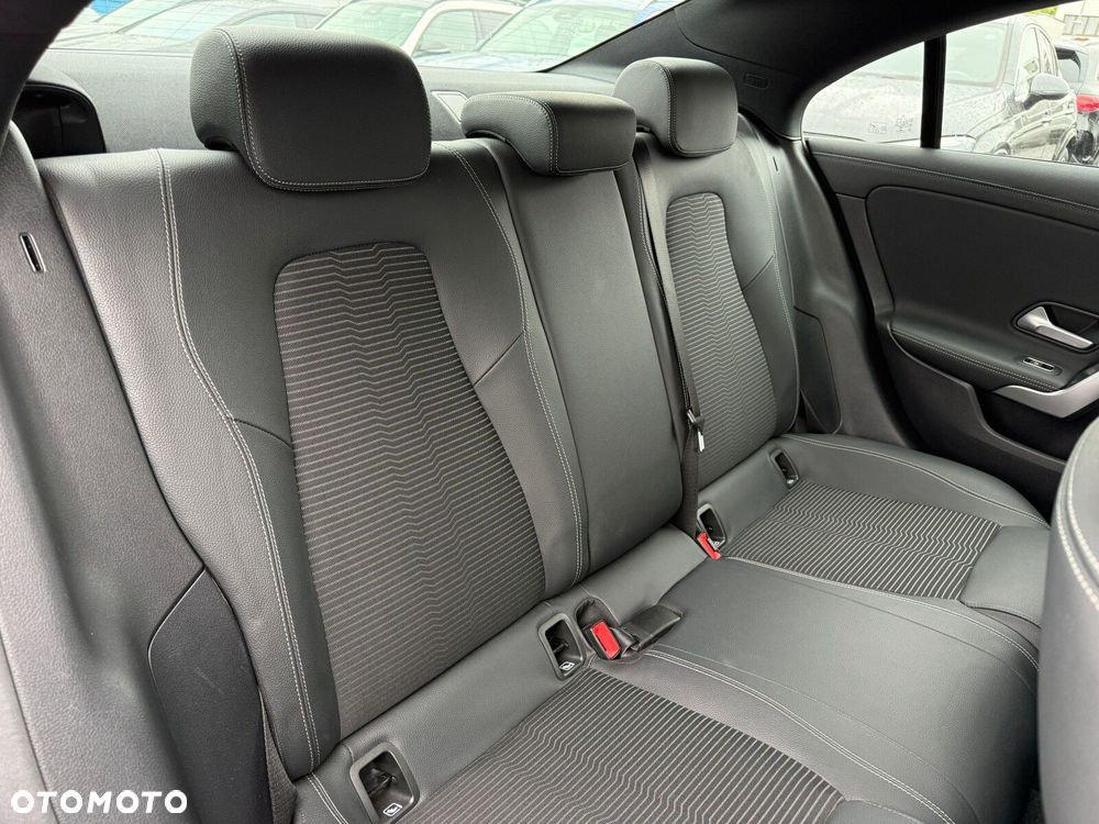 Mercedes-Benz CLA 200 mHEV 7G-DCT - 25