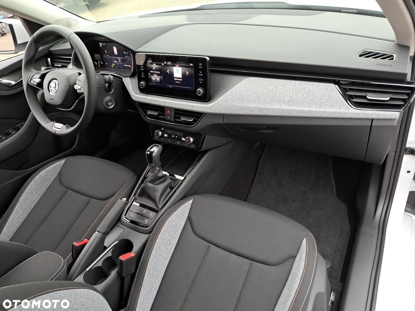 Skoda Kamiq 1.5 TSI Selection DSG - 24