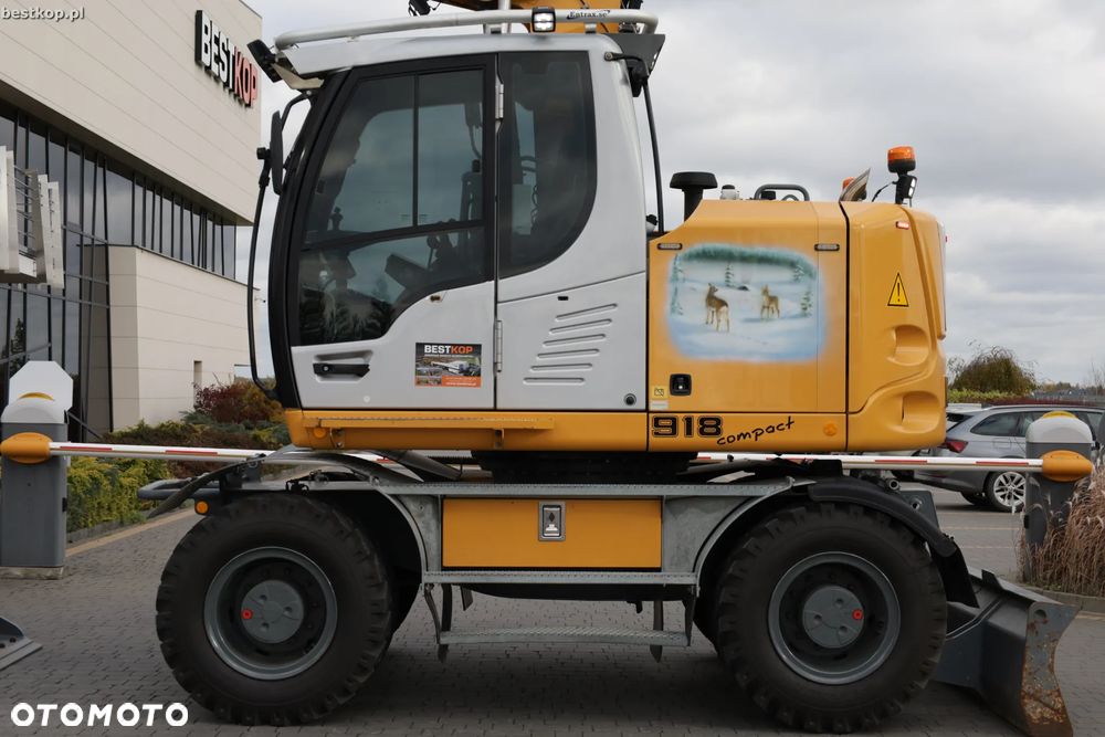 Liebherr A918 Compact Litronic - 16