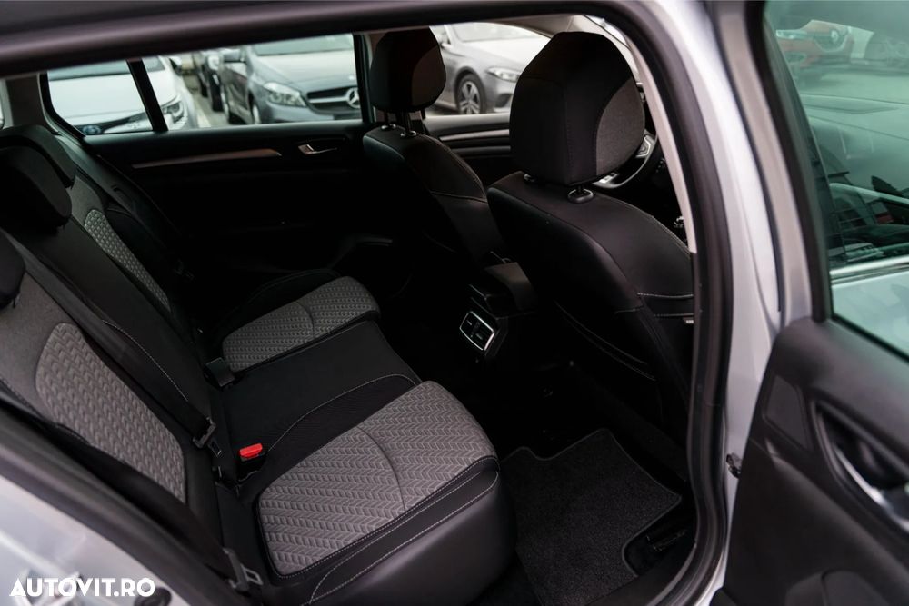 Renault Megane ENERGY TCe 140 EDC LIMITED - 8