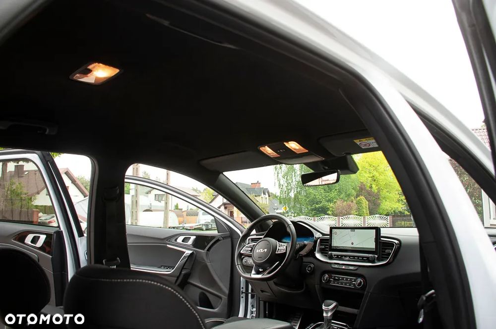 Kia Ceed 1.6 CRDi (48V Mild-Hybrid) DCT7 GT Line - 28