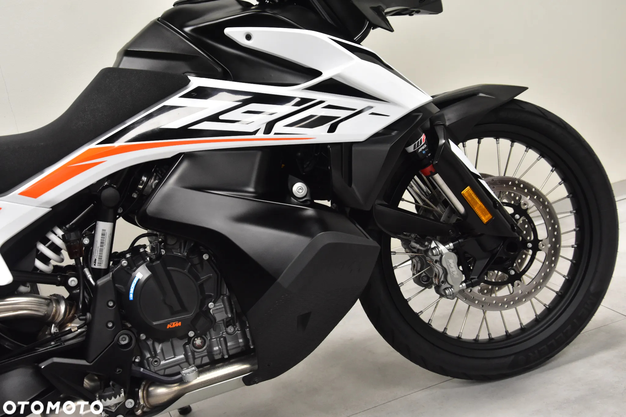 KTM Adventure - 11