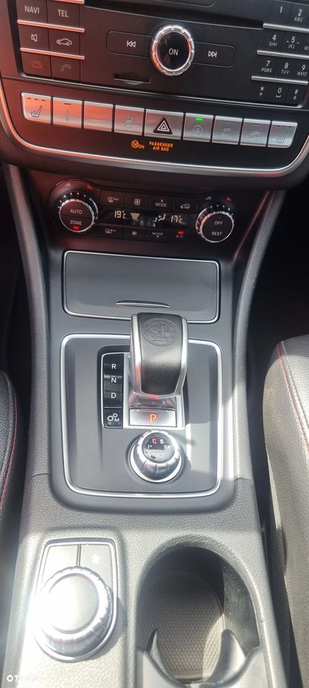 Mercedes-Benz CLA AMG 45 4Matic AMG Speedshift DCT 7G - 24