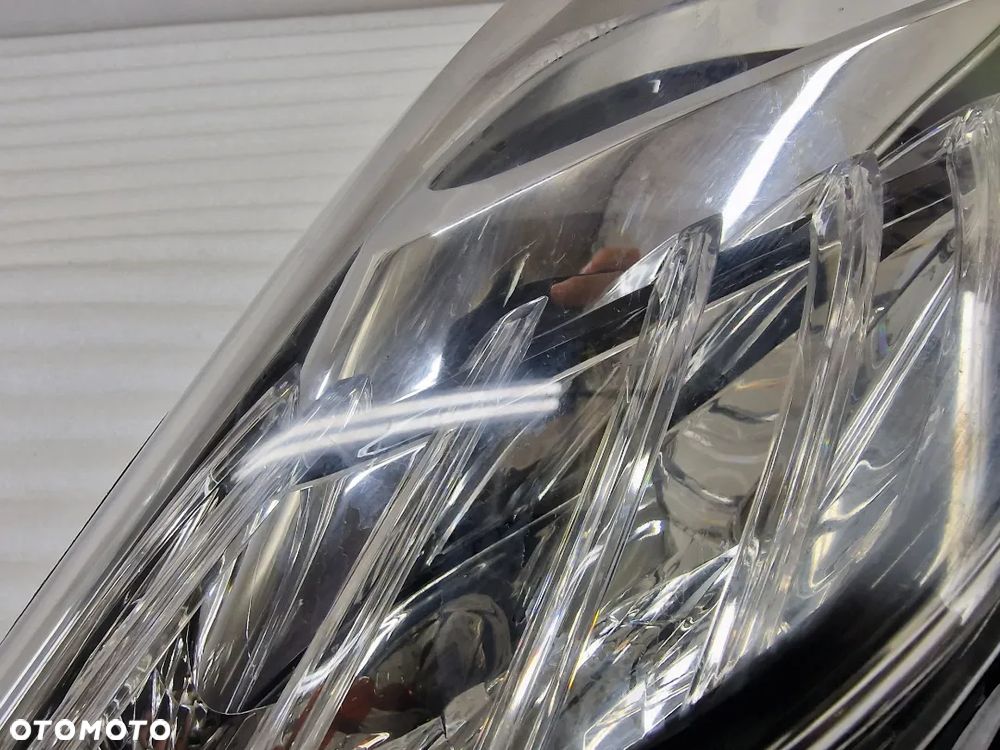 HYUNDAI IX20 10- LEWA LAMPA PRZEDNIA PRZÓD , NR 92101-1KXXX , NR AUKCJI LL537 - 18