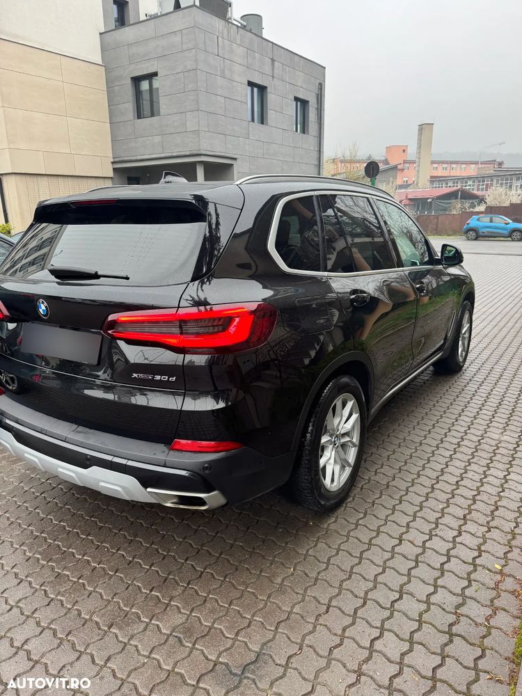BMW X5 xDrive30d - 17