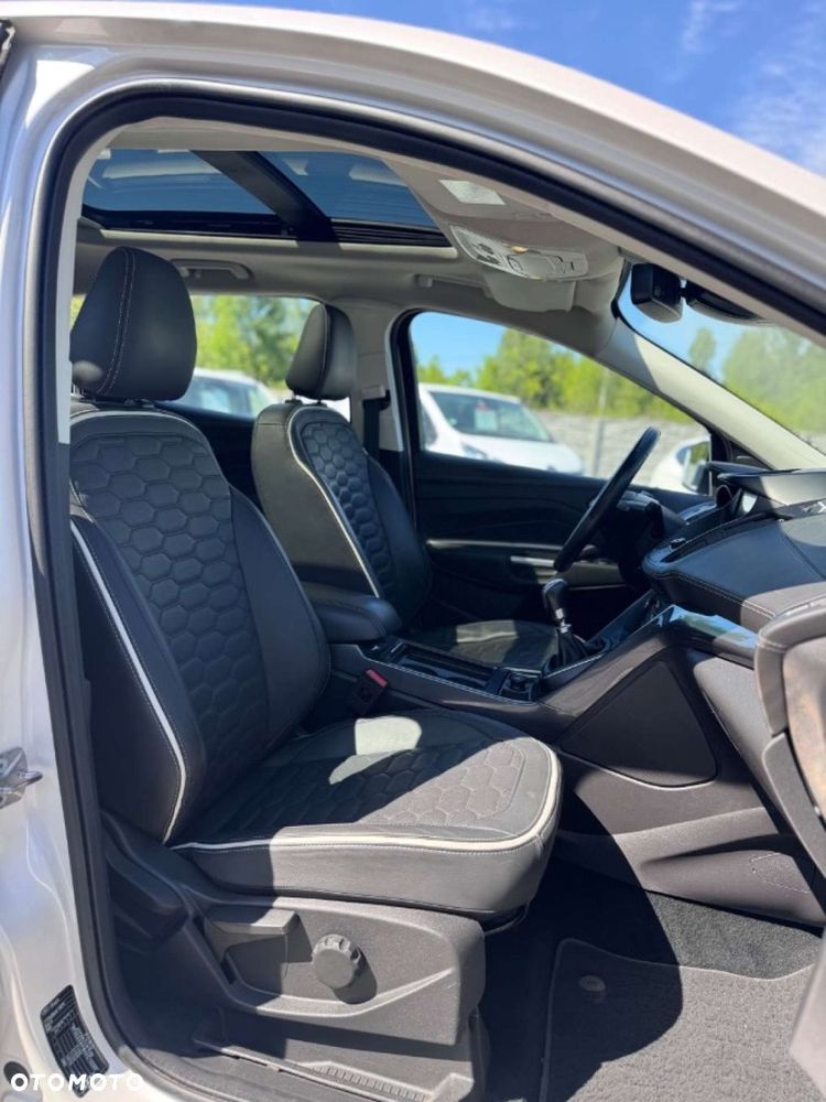 Ford Kuga - 30