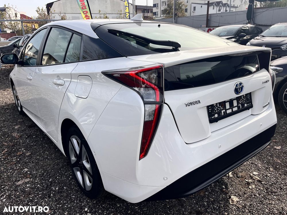 Toyota Prius (Hybrid) Sol - 9