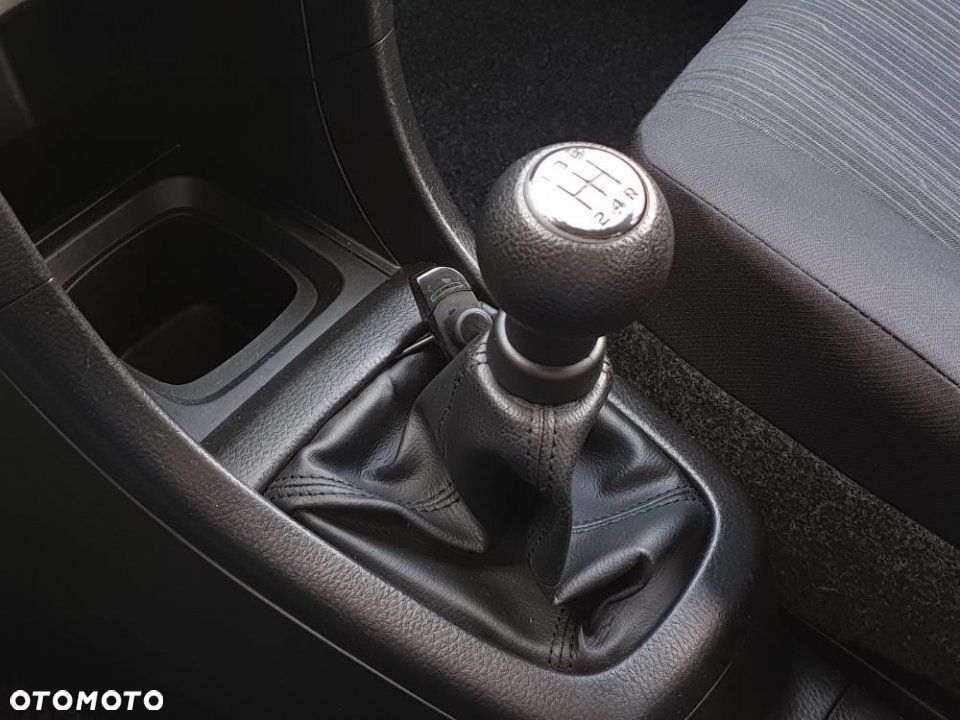 Suzuki Swift - 23
