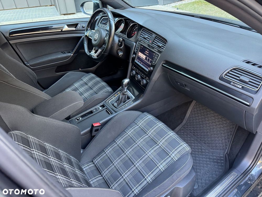 Volkswagen Golf GTD (BlueMotion Technology) DSG - 24