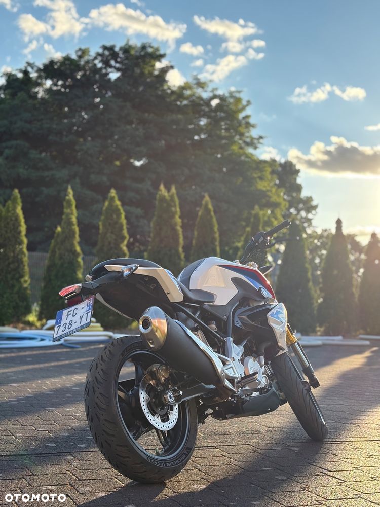 BMW G - 8