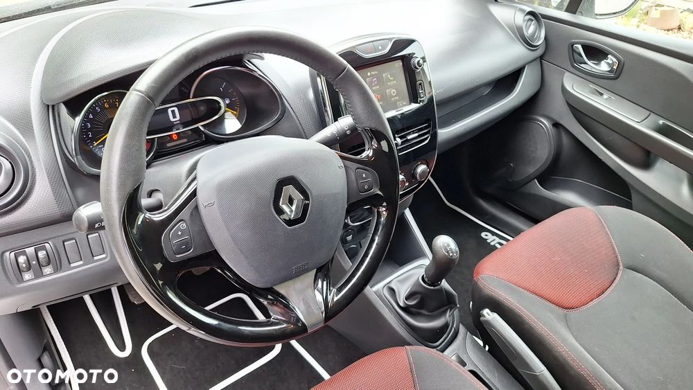 Renault Clio 1.2 16V Alize - 12