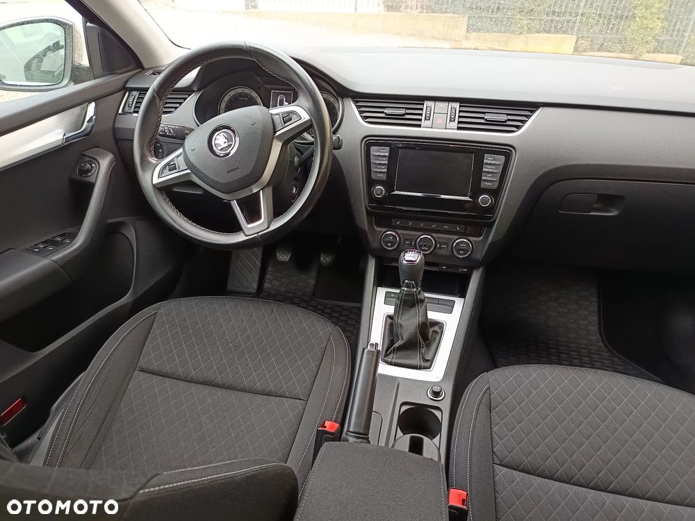 Skoda Octavia 1.6 TDI Edition - 20