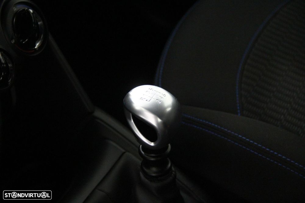 Peugeot 208 1.2 PureTech Active - 15