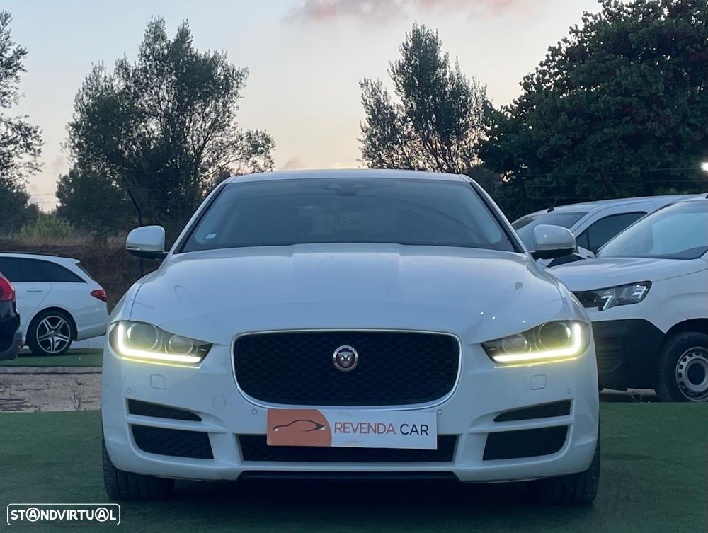 Jaguar XE 2.0 D R-Sport Aut. - 4