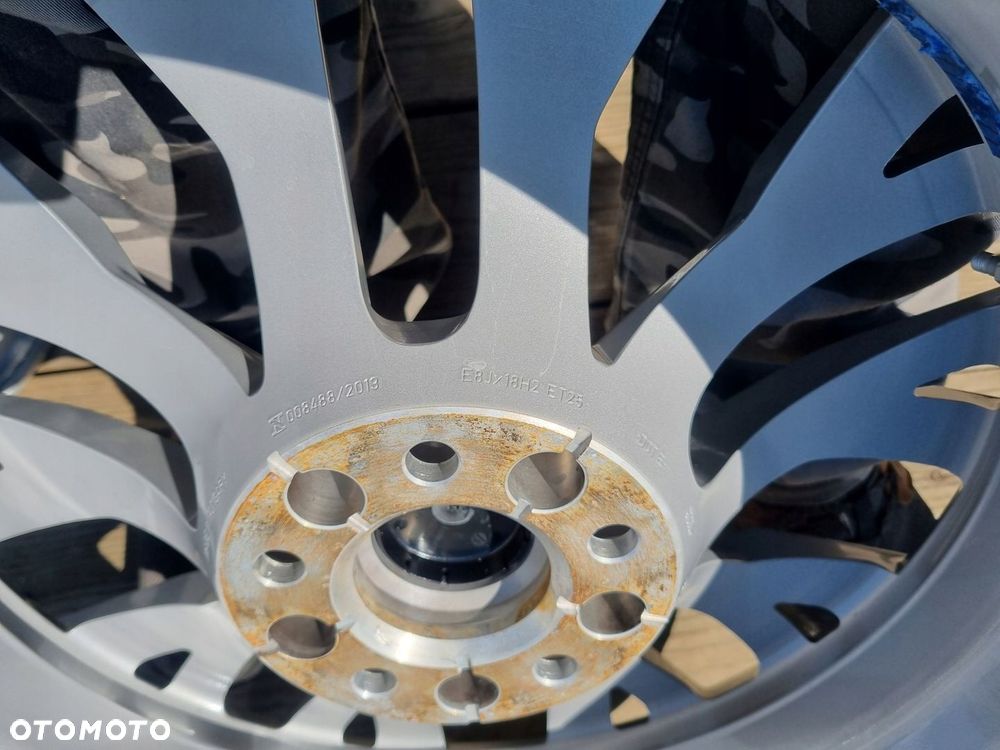 VW TOUAREQ III 760,AUDI Q7,A5,A4 ALLROAD alufelgi 8X18ET25 5X112,super stan - 8