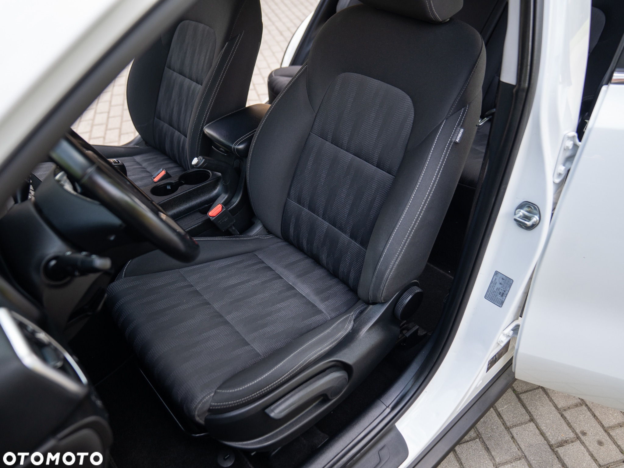 Kia Sportage 1.6 GDI Business Line 2WD - 25