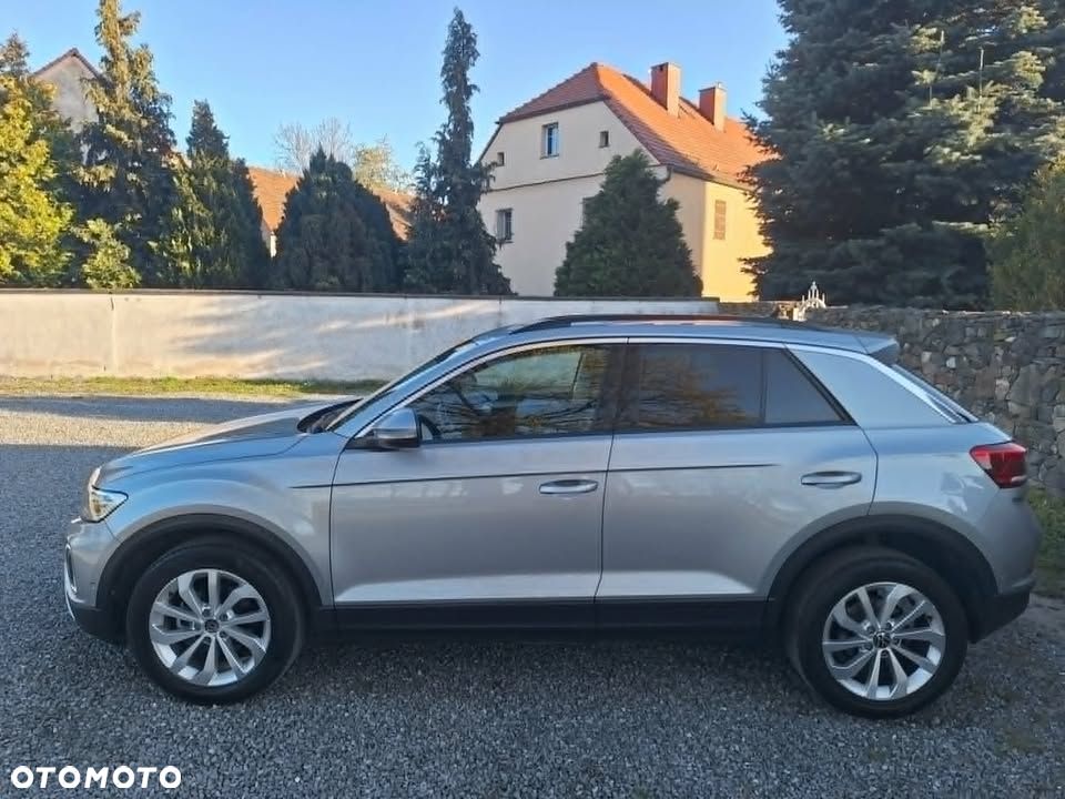 Volkswagen T-Roc - 8