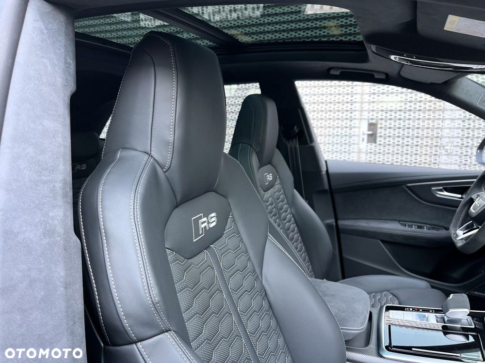 Audi RS Q8 - 12