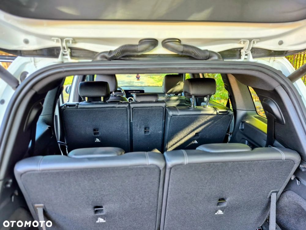 Mercedes-Benz GLB 200 7G-DCT - 11