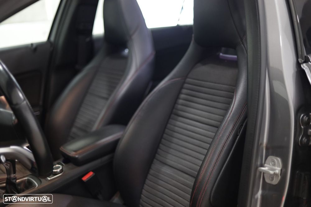 Mercedes-Benz A 180 d AMG Line - 17