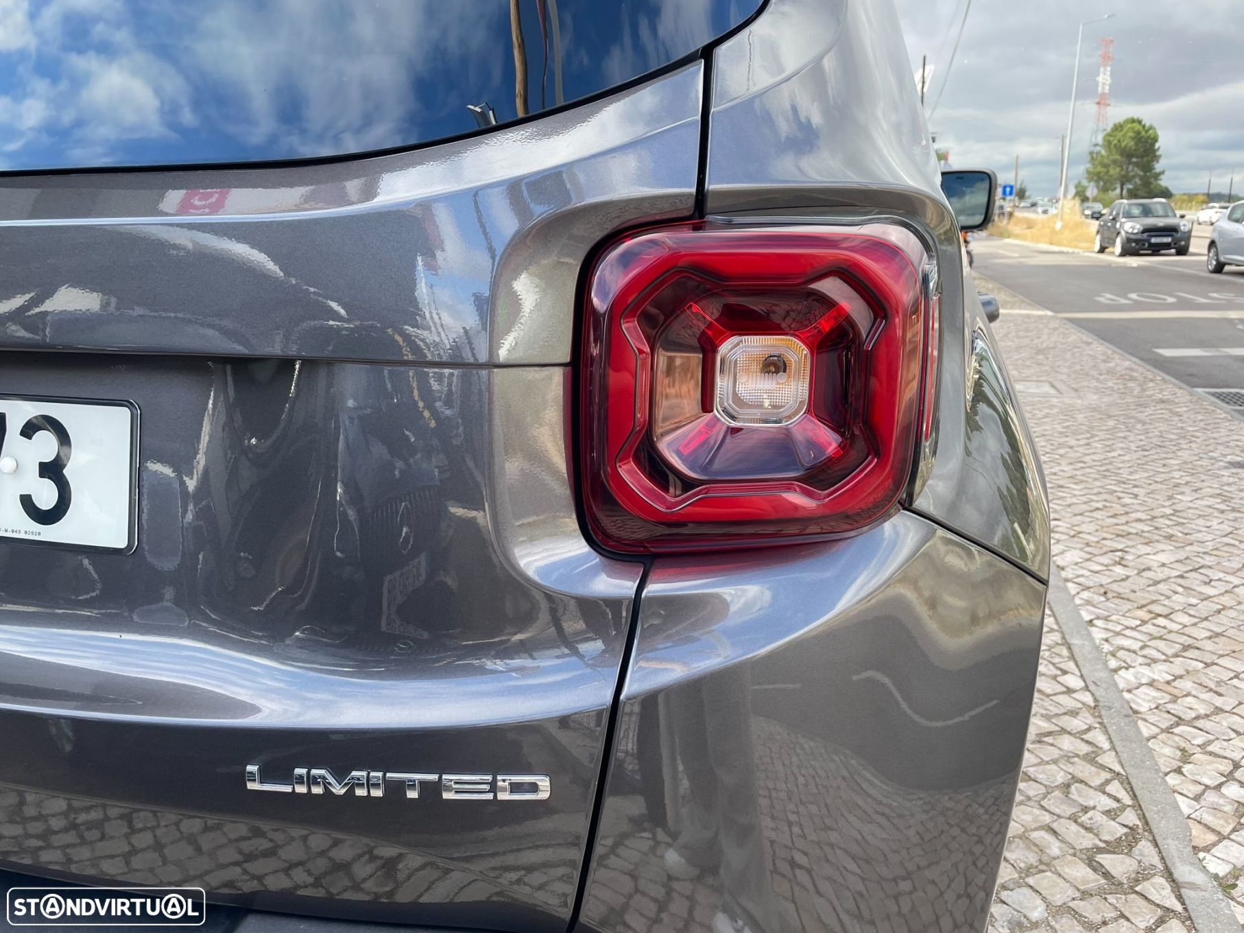 Jeep Renegade 1.6 MJD Limited DCT - 23