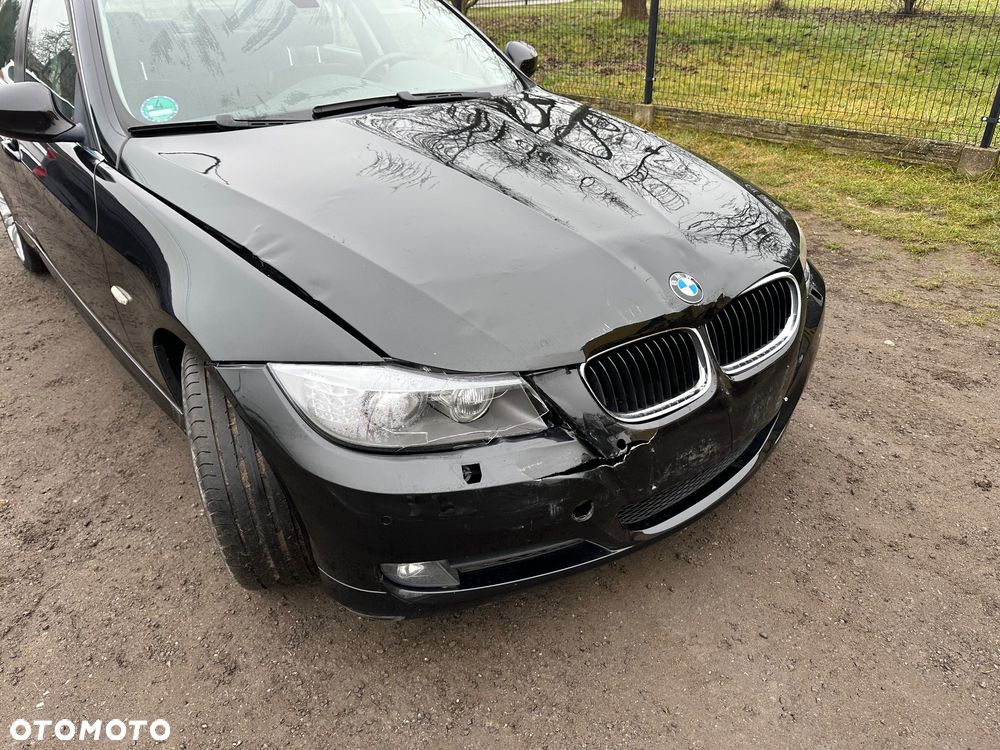 BMW Seria 3 325i Edition Exclusive - 13