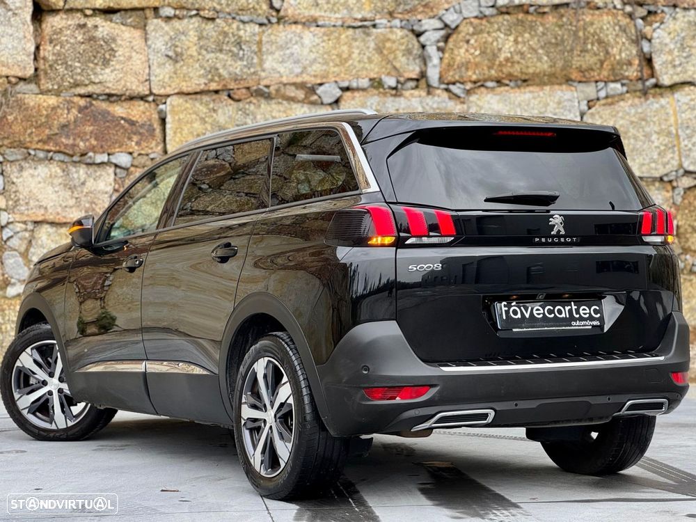 Peugeot 5008 1.2 PureTech Allure Grip Control EAT6 - 4