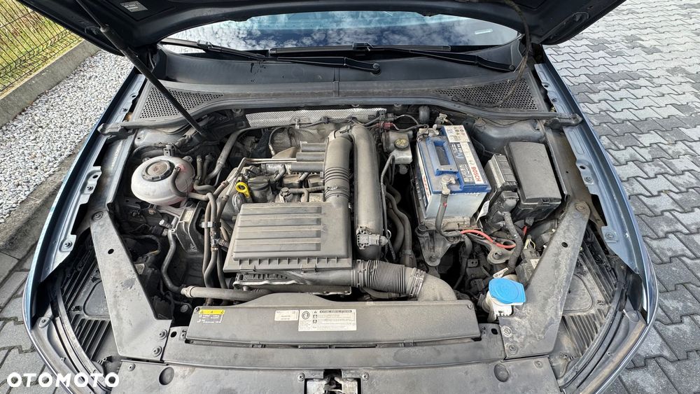 Volkswagen Passat - 18
