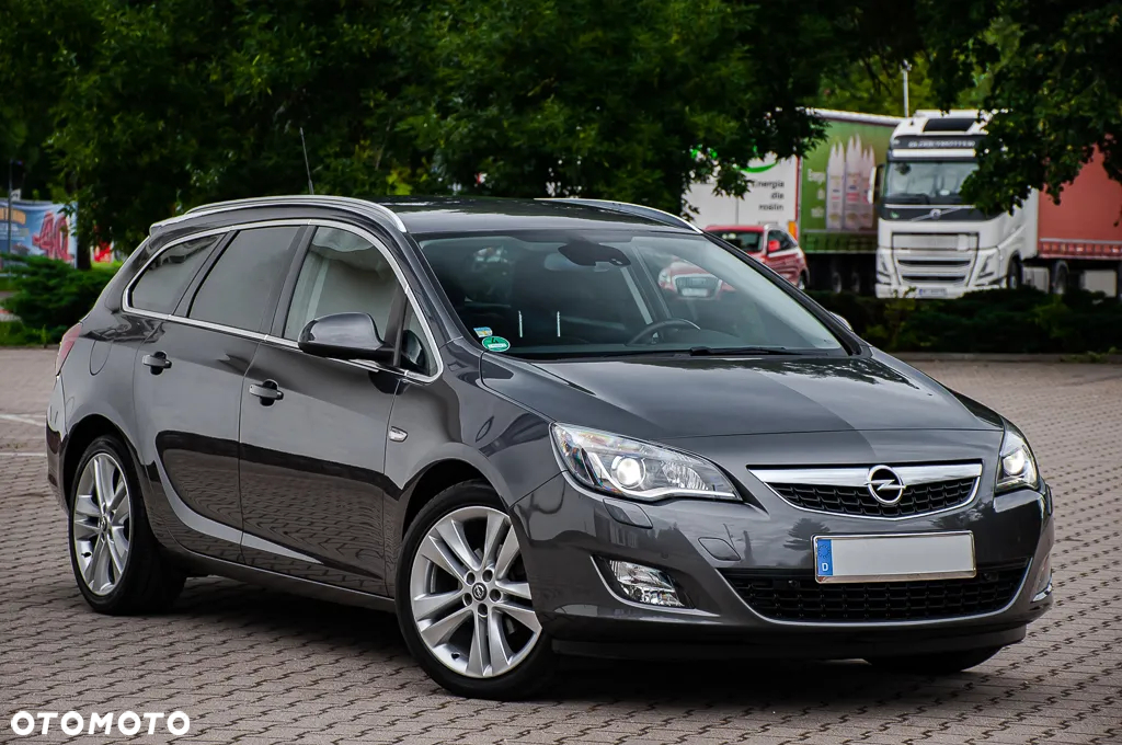 Opel Astra 1.6 Cosmo - 2