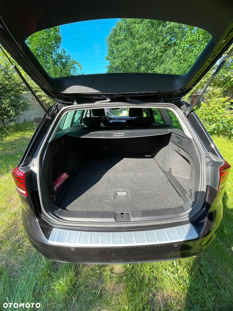 Volkswagen Passat 2.0 TDI EVO Elegance DSG - 6