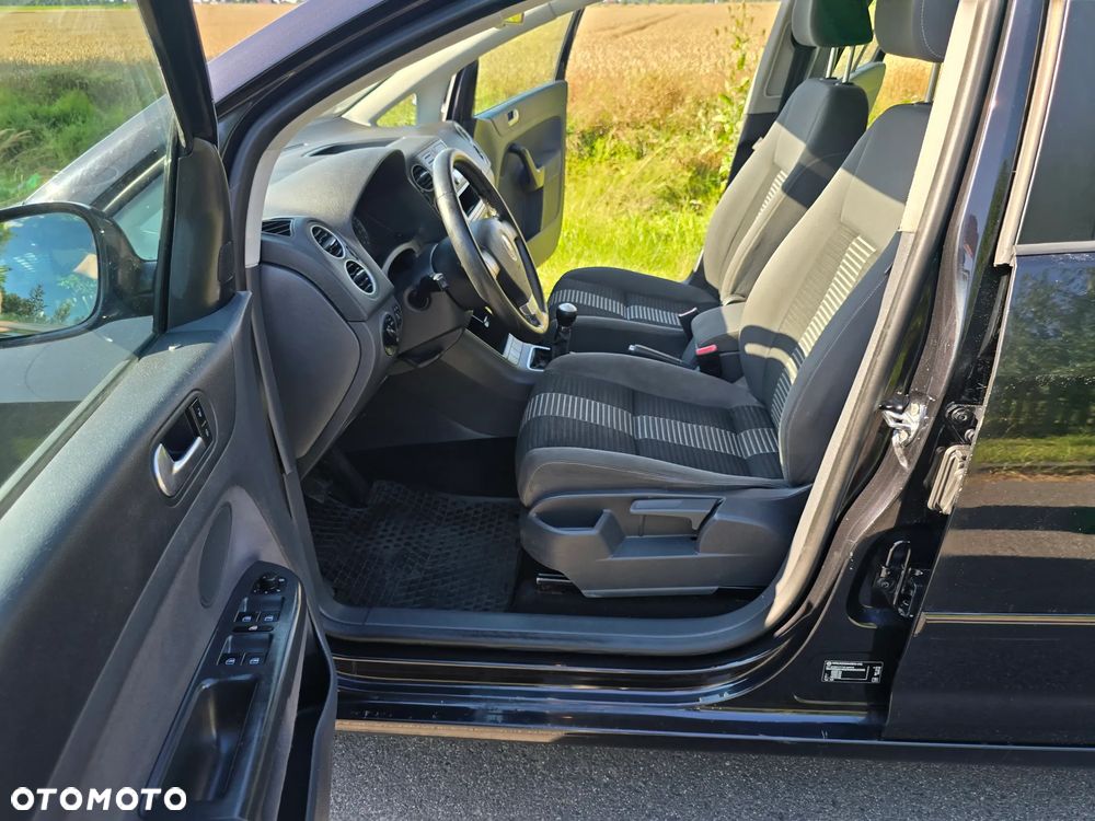 Volkswagen Golf Plus - 18