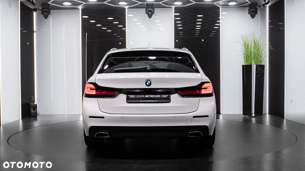 BMW Seria 5 520d xDrive mHEV - 6
