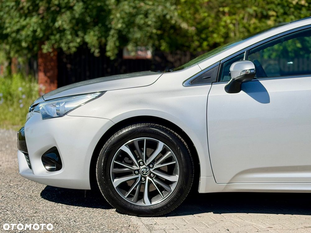 Toyota Avensis 2.0 D-4D Prestige - 38