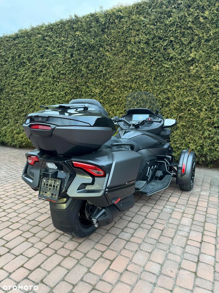 Can-Am Spyder - 4