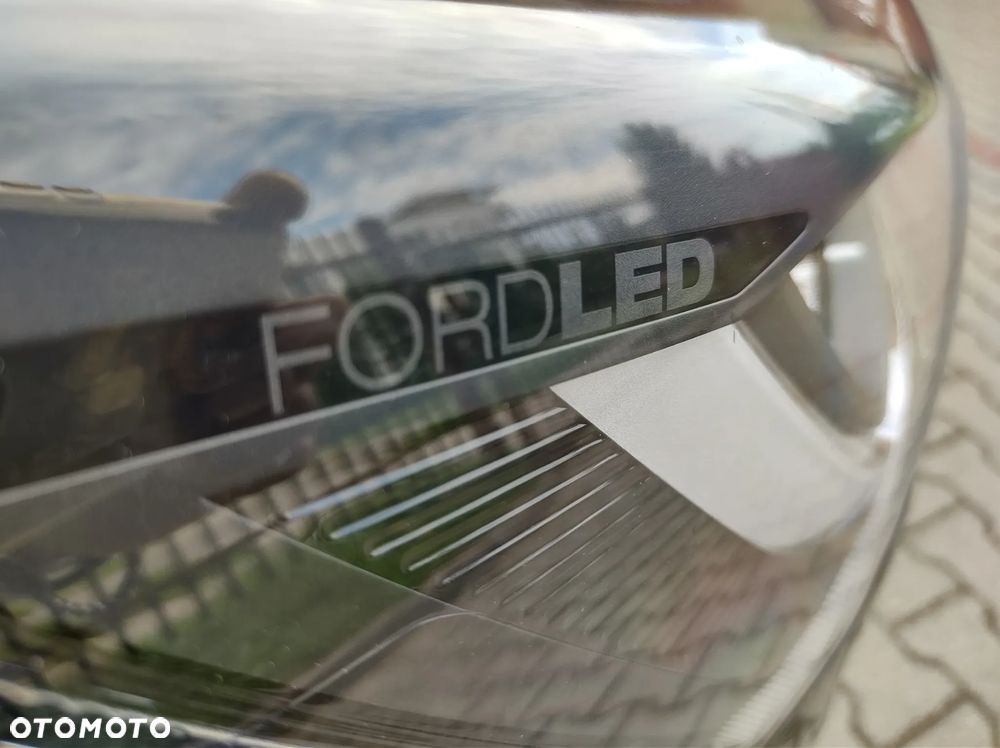 Ford Focus 1.0 EcoBoost Titanium X - 30