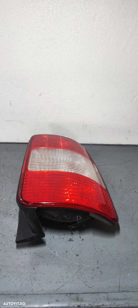 Stop dreapta spate volkswagen vw caddy an 2008 - 6