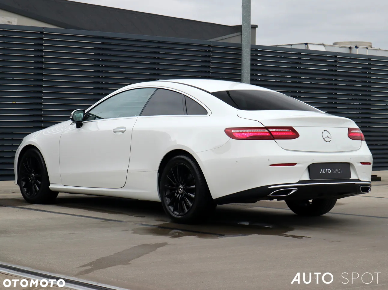 Mercedes-Benz Klasa E 220 d Coupe 9G-TRONIC - 6