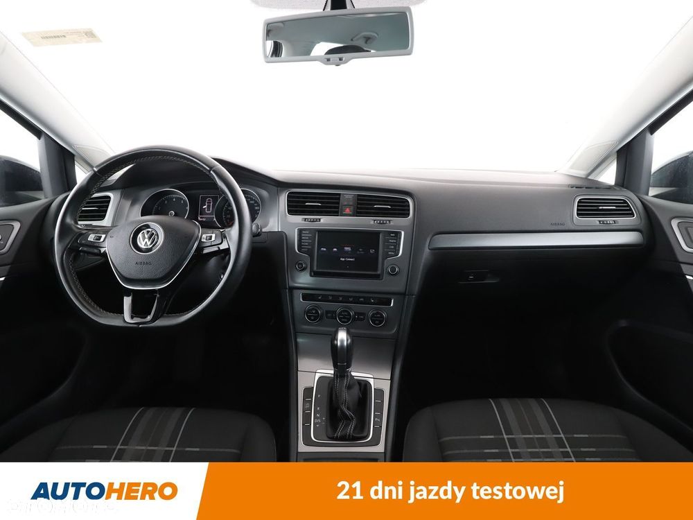 Volkswagen Golf - 12