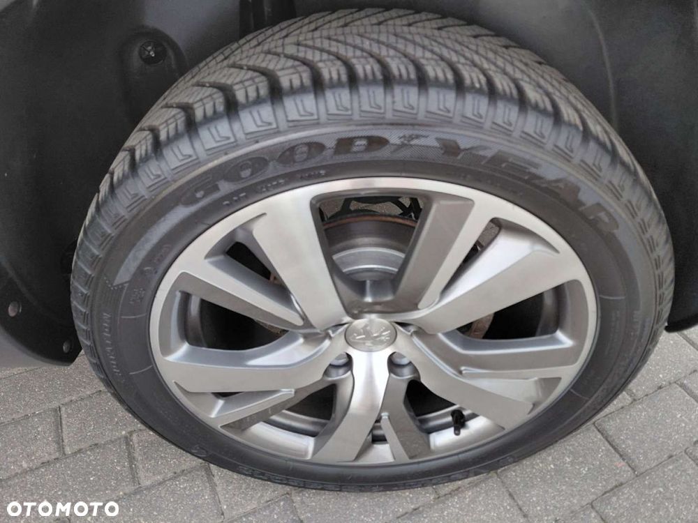 Peugeot 2008 - 9